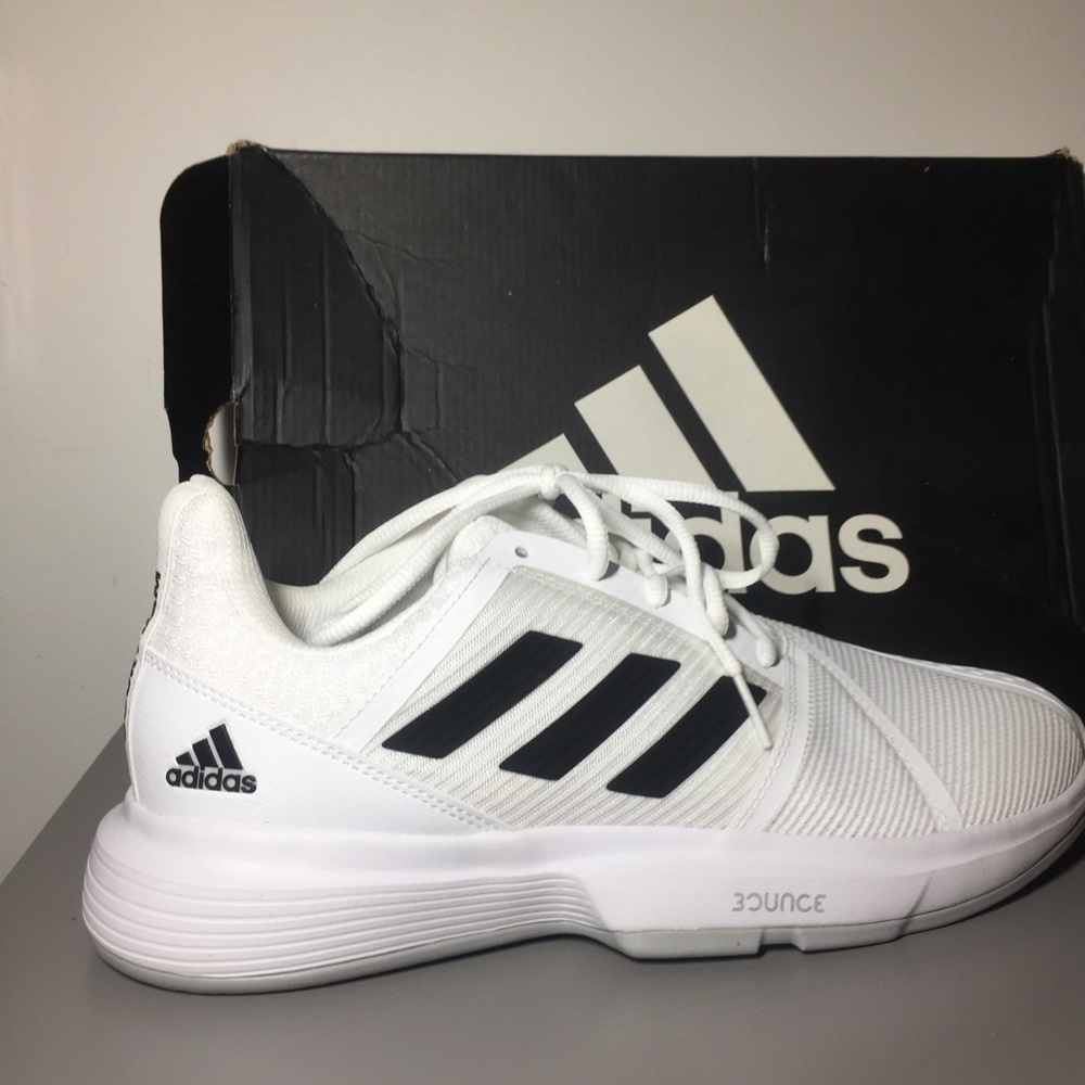 Women's Courtjam Bounce W Wide Sneaker - Size 10